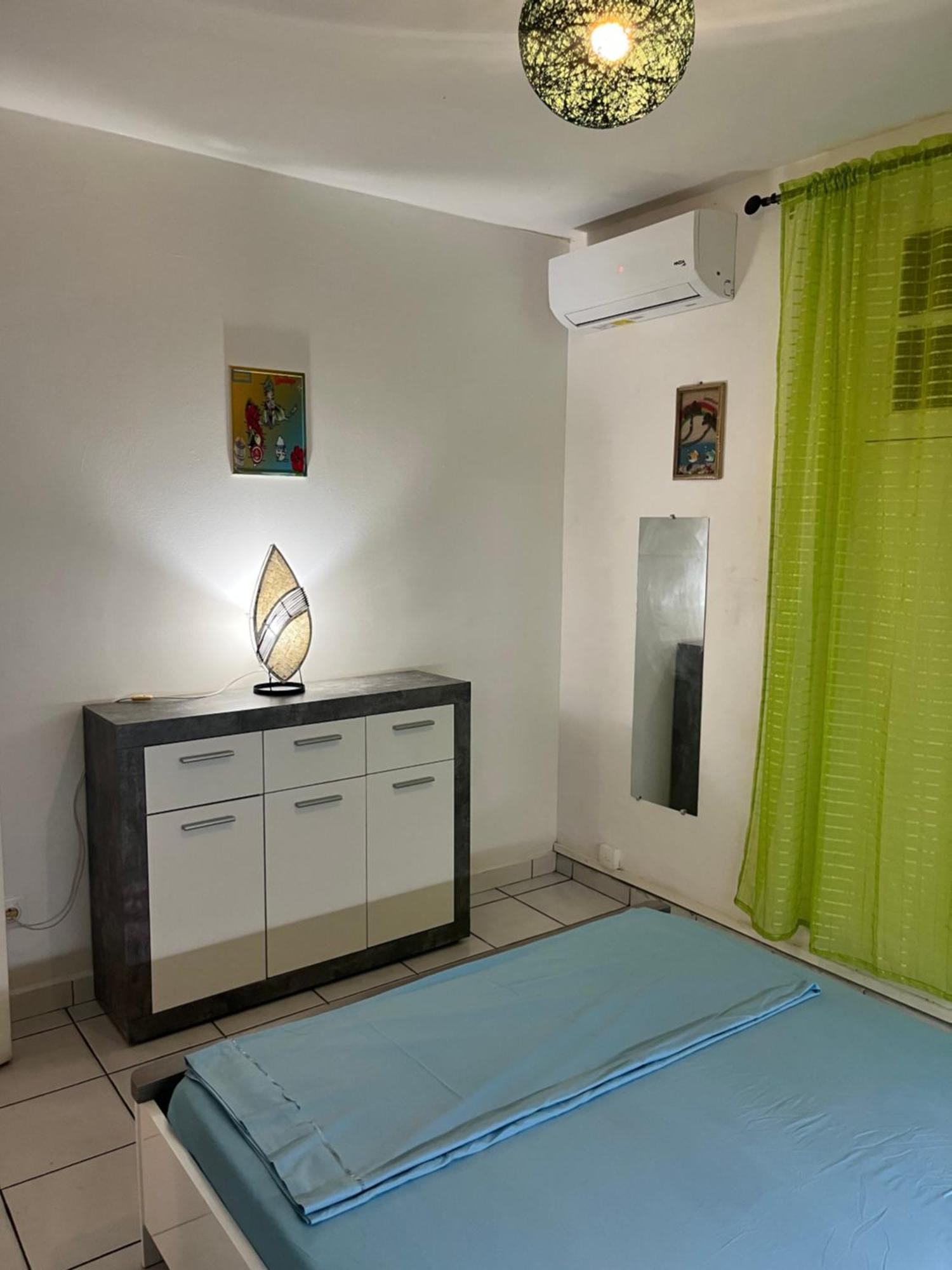 Chez Marc Apartment Лес Абимес Екстериор снимка
